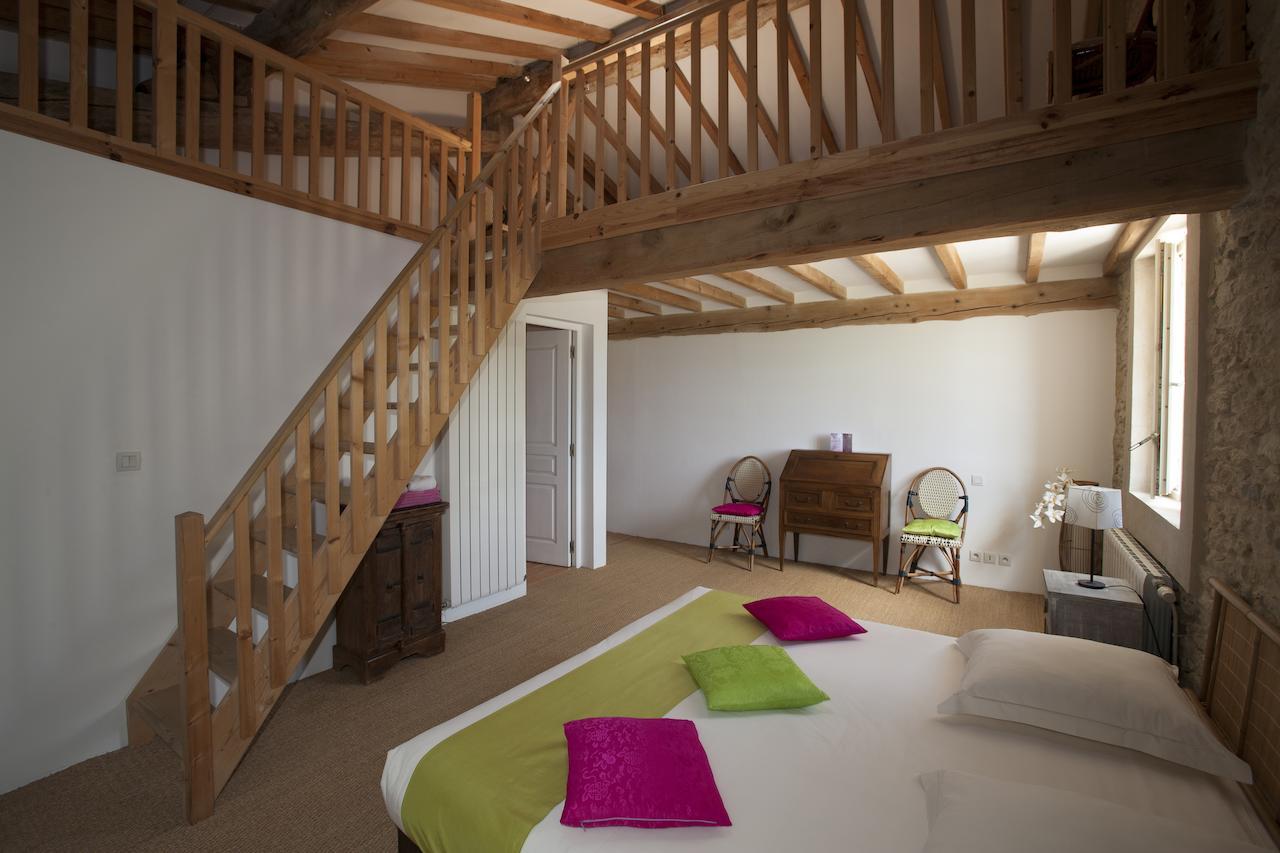 Bed and Breakfast Domaine Les Magasins Bram Экстерьер фото
