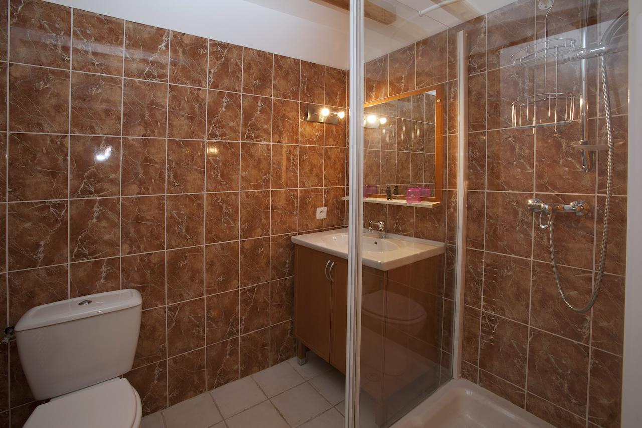 Bed and Breakfast Domaine Les Magasins Bram Номер фото