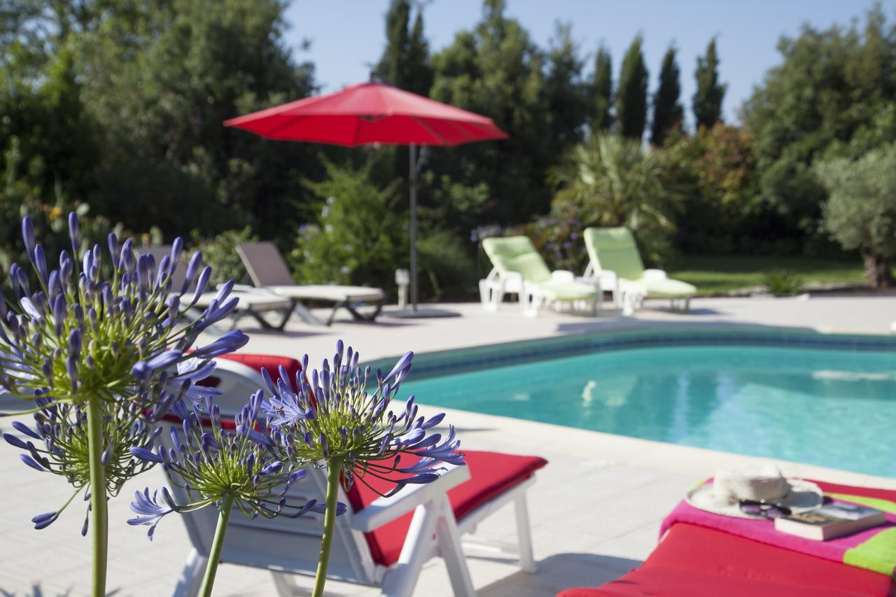 Bed and Breakfast Domaine Les Magasins Bram Экстерьер фото
